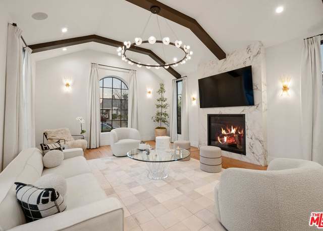 Property at 521 N Formosa Ave, Los Angeles, CA 90036, 4 beds, 5 baths