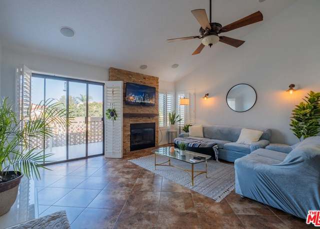Property at 4852 Cabana Dr #202, Huntington Beach, CA 92649, 3 beds, 2 baths