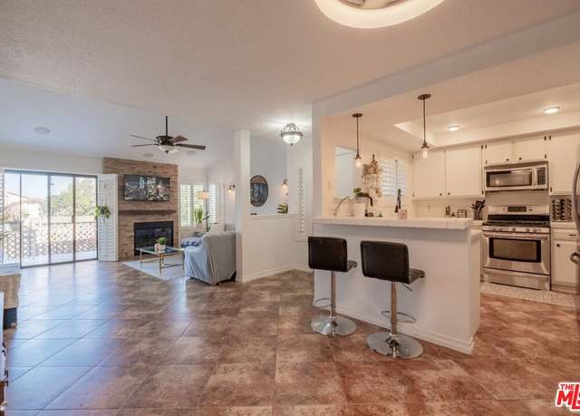 Property at 4852 Cabana Dr #202, Huntington Beach, CA 92649, 3 beds, 2 baths