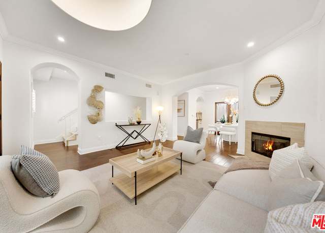 Property at 2449 Oswego St #3, Pasadena, CA 91107, 2 beds, 2.5 baths