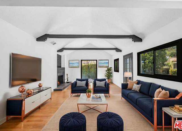Property at 2060 High Tower Dr, Los Angeles, CA 90068, 6 beds, 6 baths