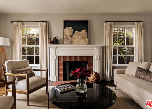 Property at 9027 Phyllis Ave, West Hollywood, CA 90069, 3 beds, 2.5 baths