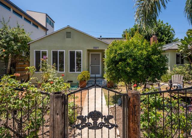 Property at 2337 Cloy Ave, Venice, CA 90291, 3 beds, 2 baths