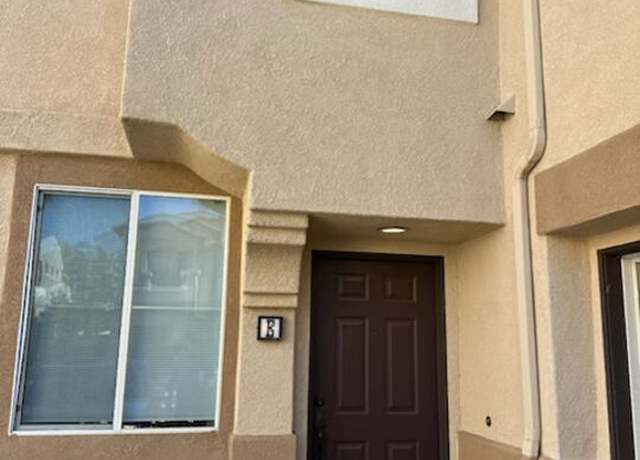 Property at 30286 Pelican Bay Bay Unit E, Murrieta, CA 92563, 2 beds, 2.5 baths