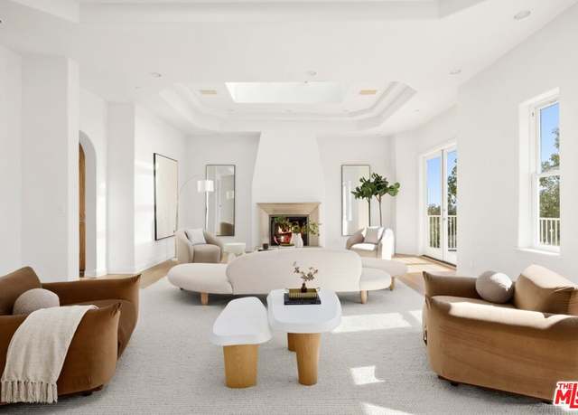 Property at 1939 Stradella Rd, Los Angeles, CA 90077, 6 beds, 10 baths