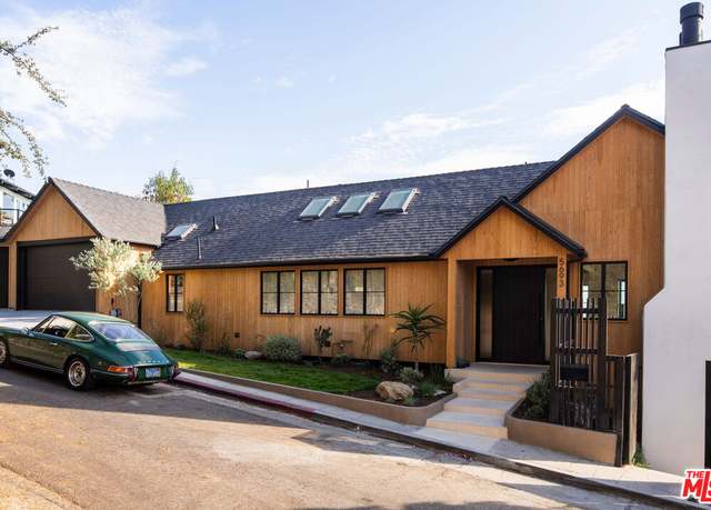 Property at 5693 Spreading Oak Dr, Los Angeles, CA 90068, 5 beds, 5 baths