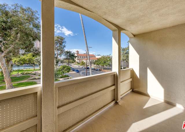 Property at 1101 Lincoln Blvd Unit 3A, Santa Monica, CA 90403, 2 beds, 2 baths