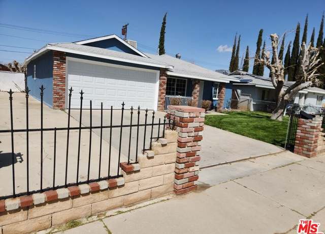 Property at 209 E Avenue P4, Palmdale, CA 93550, 3 beds, 2 baths