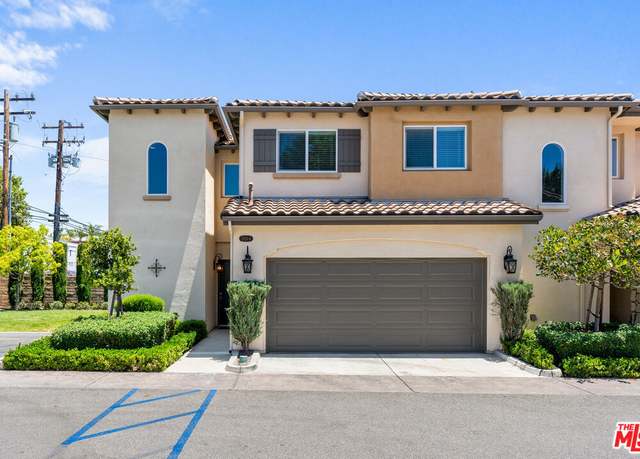 Property at 1529 Patricia Ave #6, Simi Valley, CA 93065, 3 beds, 2.5 baths