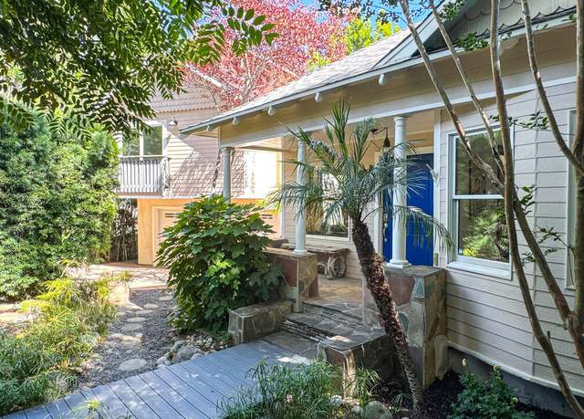 Property at 8914 Cynthia St, West Hollywood, CA 90069, 3 beds, 3 baths