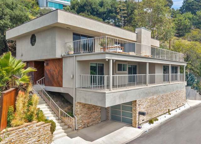 Property at 966 Bluegrass Ln, Los Angeles, CA 90049, 3 beds, 3 baths