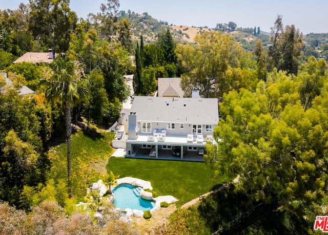 Property at 3171 Toppington Dr, Beverly Hills, CA 90210, 4 beds, 4.5 baths