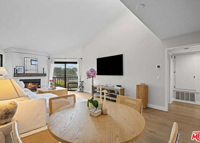 Property at 8601 Falmouth Ave #404, Playa Del Rey, CA 90293, 1 bed, 2 baths