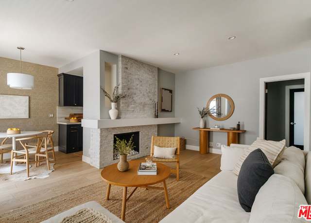 Property at 11906 Gorham Ave #6, Los Angeles, CA 90049, 2 beds, 2 baths
