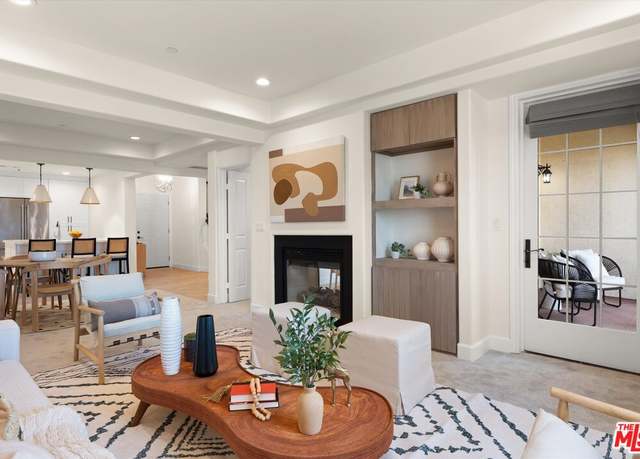 Property at 12975 Agustin Pl #321, Playa Vista, CA 90094, 3 beds, 2.5 baths
