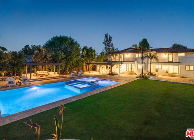 Property at 3805 Palos Verdes Dr N, Rolling Hills Estates, CA 90274, 5 beds, 5 baths