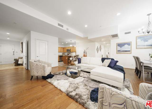 Property at 929 S St Andrews Pl #102, Los Angeles, CA 90019, 2 beds, 2.5 baths