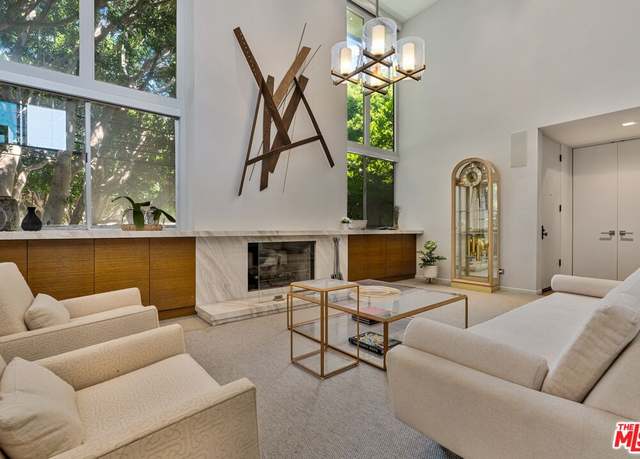 Property at 1730 California Ave #4, Santa Monica, CA 90403, 3 beds, 3 baths