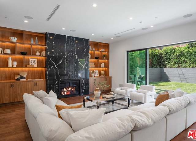 Property at 8025 Stewart Ave, Los Angeles, CA 90045, 6 beds, 6.5 baths