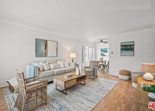 Property at 2317 5th St #4, Santa Monica, CA 90405, 2 beds, 2 baths