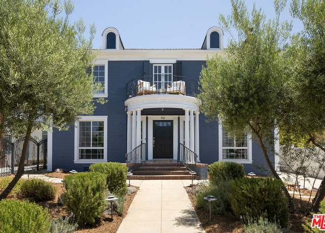 Property at 922 N Edgemont St, Los Angeles, CA 90029, 4 beds, 3 baths