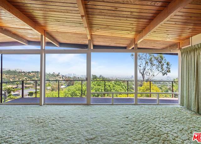 Property at 924 Stonehill Ln, Los Angeles, CA 90049, 3 beds, 3 baths