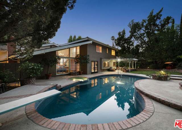 Property at 5320 Orrville Ave, Woodland Hills, CA 91367, 4 beds, 3.5 baths