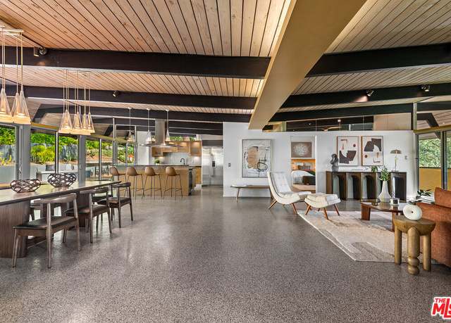 Property at 4944 Hood Dr, Woodland Hills, CA 91364, 3 beds, 3.5 baths