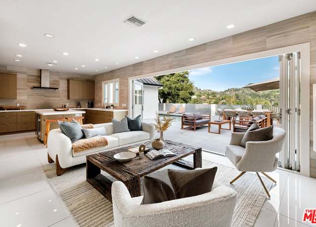 Property at 2612 Wallingford Dr, Beverly Hills, CA 90210, 5 beds, 6 baths