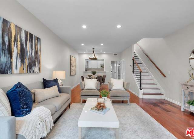 Property at 1133 24th St #5, Santa Monica, CA 90403, 3 beds, 2.5 baths