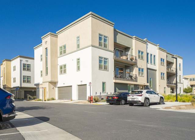 Property at 27409 Journey Pl #205, Valencia, CA 91381, 3 beds, 2 baths