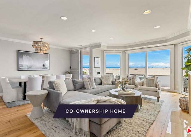 Property at 506 W Oceanfront, Newport Beach, CA 92661, 5 beds, 3 baths