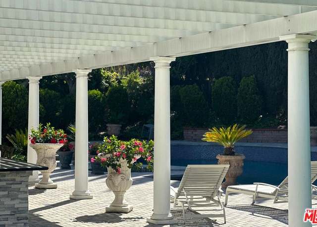 Property at 16230 Meadowcrest Rd, Sherman Oaks, CA 91403, 5 beds, 4 baths