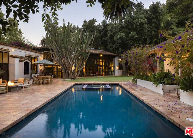 Property at 659 E Channel Rd, Santa Monica, CA 90402, 5 beds, 4.5 baths