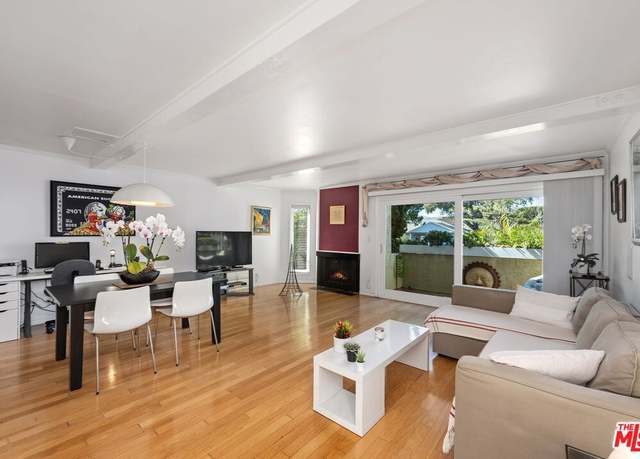 Property at 1339 26th St #1, Santa Monica, CA 90404, 3 beds, 3 baths