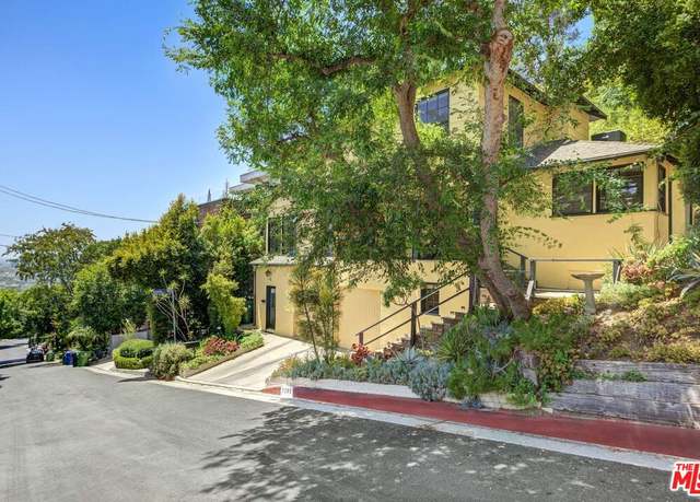 Property at 1285 N Clark St, West Hollywood, CA 90069, 2 beds, 2 baths