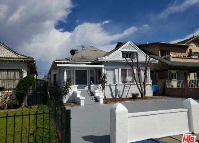 Property at 1344 S Berendo St, Los Angeles, CA 90006, 3 beds, 2 baths