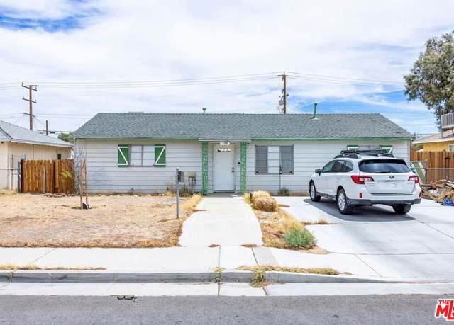 Property at 328 N Warner St, Ridgecrest, CA 93555, 3 beds, 1 bath