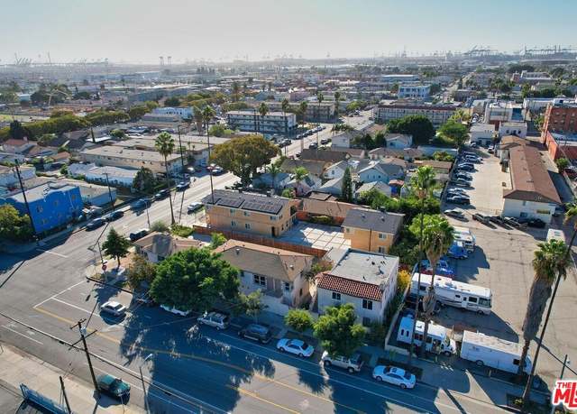 Property at 130 E Opp St, Wilmington, CA 90744, 10 beds, 7 baths