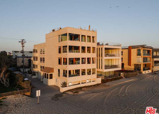 Property at 2 Outrigger St #2, Marina Del Rey, CA 90292, 2 beds, 2.5 baths