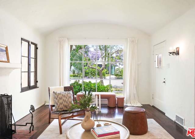 Property at 2218 Pearl St, Santa Monica, CA 90405, 3 beds, 1.5 baths