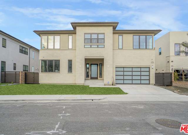 Property at 11848 N Hillsborough Ln, Porter Ranch, CA 91326, 5 beds, 6.5 baths
