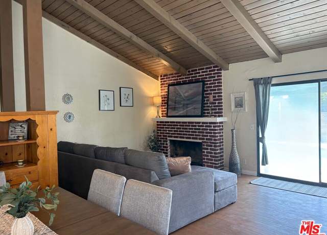 Property at 8300 Zelzah Ave, Northridge, CA 91325, 4 beds, 2 baths