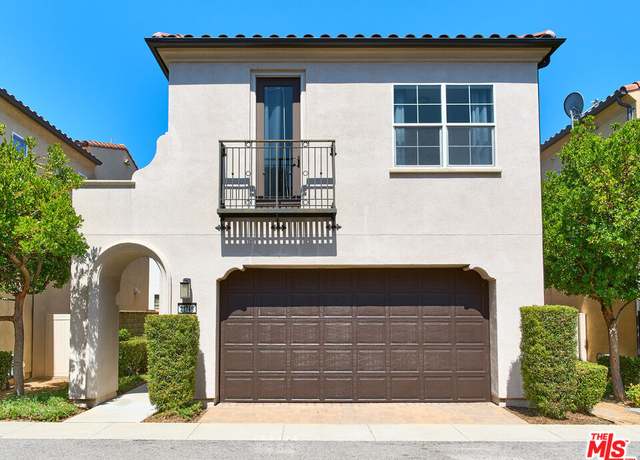 Property at 21749 Bene Dr, Santa Clarita, CA 91350, 3 beds, 3 baths