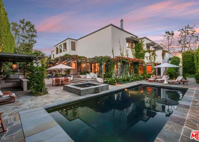 Property at 551 Amalfi Dr, Pacific Palisades, CA 90272, 6 beds, 7 baths
