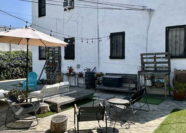 Property at 337 N Spaulding Ave, Los Angeles, CA 90036, 8 beds, 4 baths