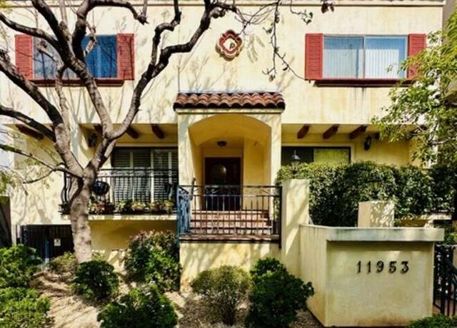 Property at 11953 Goshen Ave #5, Los Angeles, CA 90049, 2 beds, 3 baths