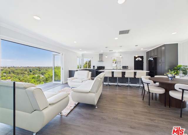 Property at 334 Anita Dr, Pasadena, CA 91105, 6 beds, 5 baths