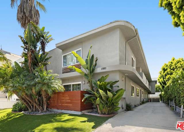 Property at 11921 Goshen Ave, Los Angeles, CA 90049, 14 beds, 12 baths