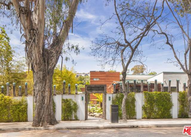 Property at 345 W Channel Rd, Santa Monica, CA 90402, 5 beds, 5.5 baths
